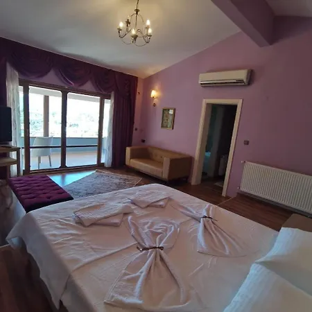 Вилла Hemithea *